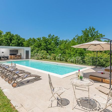 Villas Martincici With Large Pool Grožnjan Exteriör bild
