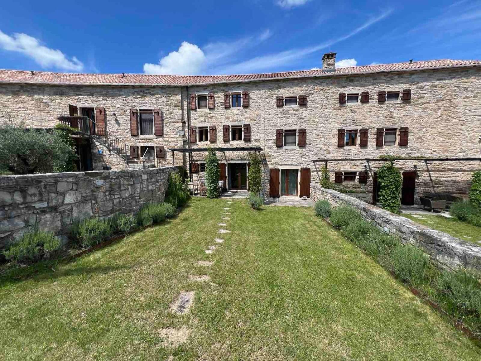 Villas Martincici With Large Pool Grožnjan Exteriör bild